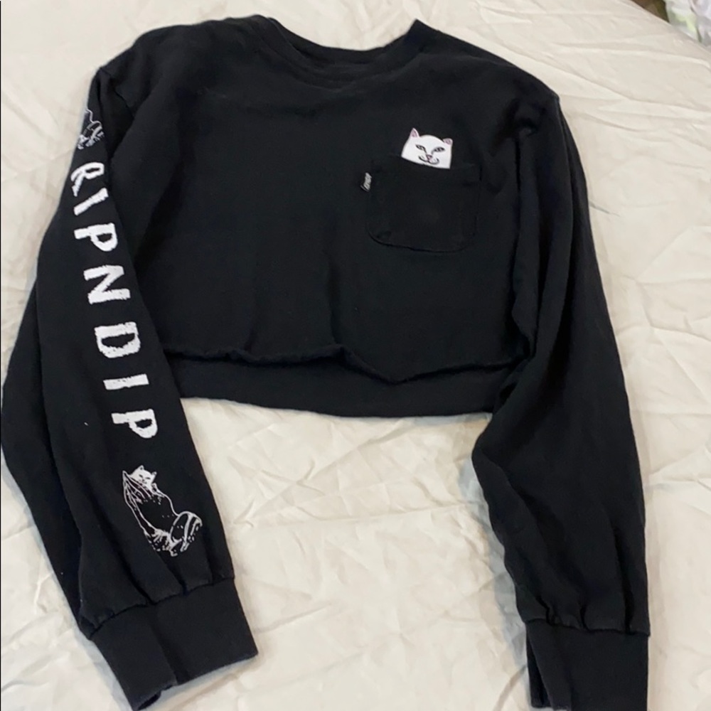 TipNDip black shirt